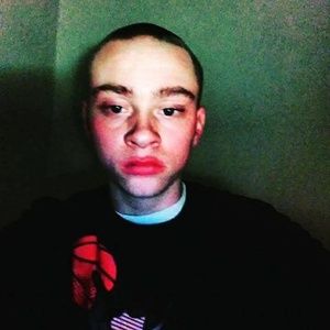 Meet your Posher, Max